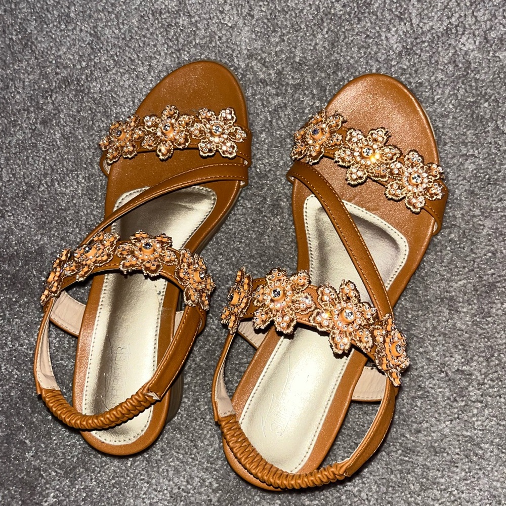 WEDGE SANDALS